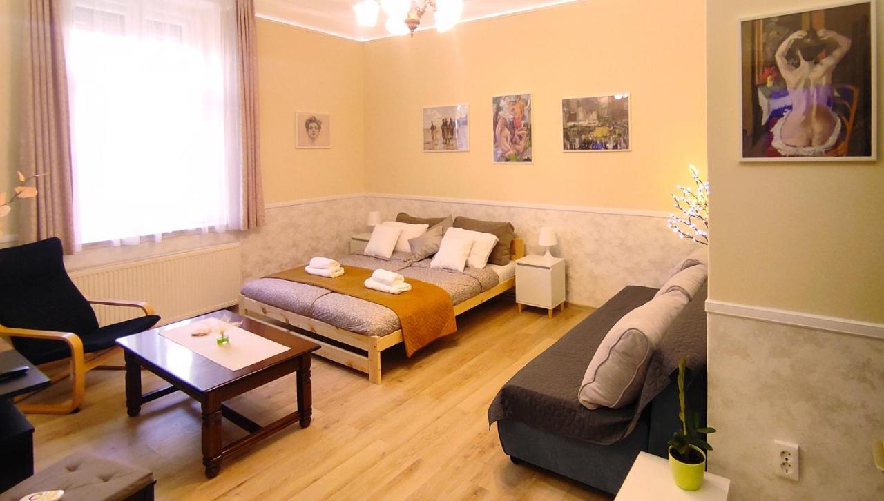 Center Apartman Segedin Dış mekan fotoğraf