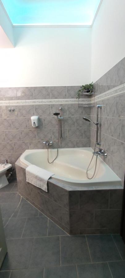 Center Apartman Segedin Dış mekan fotoğraf